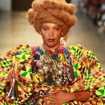 Meninos Rei reafirma a força da moda preta baiana em desfile que marcou a SPFW