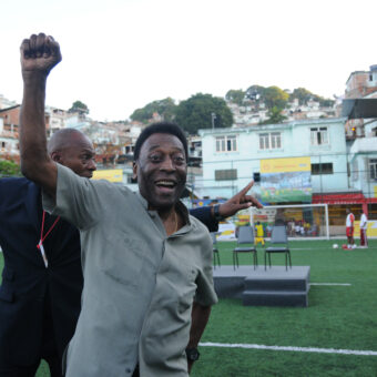 “Rei Pelé – Maracanã”: projeto quer rebatizar estação do metrô do Maracanã com o maior nome do futebol