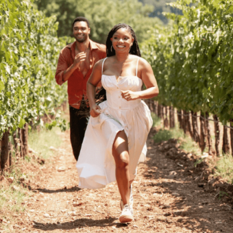 Halle Bailey e Regé-Jean Page estrelam “Eu & Você na Toscana”, romance que estreia na véspera do Dia dos Namorados