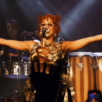 Karol Conká estreia turnê “Batuk Freak” com sessões esgotadas e retorna às origens sem deixar de olhar para o futuro