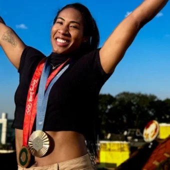 Primeira medalhista olímpica individual do Brasil, Ketleyn Quadros anuncia aposentadoria